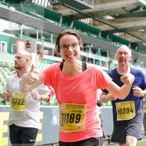 13.09.2026 - 21. swb-Marathon Bremen Michael Burmester http://msf.ph/oto/10465511 13.09.2026 10:35:26 Laufen im Stadion 10093, 10144, 10147, 10152, 10157, 10173, 10175, 10177, 10181, 10182, 10185, 10187, 10195, 10240, 10245, 10254, 10263, 10272, 10275, 10291, 10306, 10309, 10356, 10357, 10367, 10368, 10369, 10377, 10409, 10415, 10427, 10439, 10460, 10473, 10477, 10481, 10485, 10492, 10528, 10559, 10560, 10617, 10636, 10639, 10669, 10671, 10672, 10677, 10700, 10715, 10828, 10857, 10914, 10928, 11126, 11162, 11343, 11803, 11965, 10146, 10222 meine-sportfotos.de