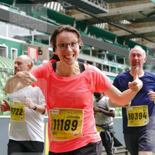 13.09.2026 - 21. swb-Marathon Bremen Michael Burmester http://msf.ph/oto/10465533 13.09.2026 10:35:26 Laufen im Stadion 10093, 10144, 10147, 10152, 10157, 10173, 10175, 10177, 10181, 10182, 10185, 10187, 10195, 10240, 10245, 10254, 10263, 10272, 10275, 10291, 10306, 10309, 10356, 10357, 10367, 10368, 10369, 10377, 10409, 10415, 10427, 10439, 10460, 10473, 10477, 10481, 10485, 10492, 10528, 10559, 10560, 10617, 10636, 10639, 10669, 10671, 10672, 10677, 10700, 10715, 10828, 10857, 10914, 10928, 11126, 11162, 11343, 11803, 11965, 10146, 10222 meine-sportfotos.de