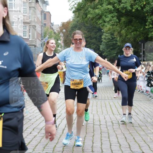 13.09.2026 - Kiel Lauf Yannick Fuchs http://msf.ph/oto/10465556 13.09.2026 09:58:51 Ziel 269, 3458, 6249, 7399, 10325, 10326, 10564, 2103, 5738, 5872, 7415, 9087, 11463, 12561, 3920, 6148, 6956, 10030, 2014, 3279, 3302, 5738 meine-sportfotos.de