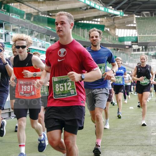 13.09.2026 - 21. swb-Marathon Bremen Michael Burmester http://msf.ph/oto/10465621 13.09.2026 13:13:15 Laufen im Stadion 118, 183, 270, 278, 349, 514, 576, 600, 631, 695, 702, 843, 933, 950, 1005, 1143, 1226, 1286, 1334, 1426, 1435, 1596, 1641, 1849, 1991, 2005, 2035, 2079, 2248, 2264, 2336, 2375, 2377, 2387, 2398, 2412, 2439, 2457, 2461, 2478, 2505, 2540, 2612, 2665, 2673, 2684, 2693, 2765, 2773, 2792, 2815, 2816, 2850, 2860, 2884, 2895, 2921, 2963, 2966, 2972, 2975, 3016, 3111, 3143, 3155, 3209, 3253, 3277, 3293, 3304, 3308, 3313, 3349, 3378, 3434, 3661 meine-sportfotos.de