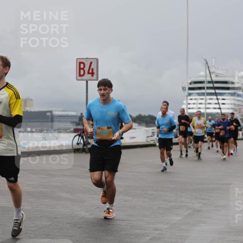 13.09.2026 - Kiel Lauf Andreas Tolksdorf http://msf.ph/oto/10465654 13.09.2026 12:06:37 Kiellinie 39, 5523, 4, 3 meine-sportfotos.de