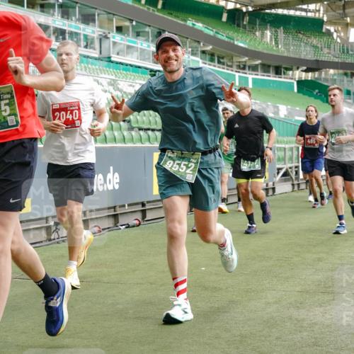 13.09.2026 - 21. swb-Marathon Bremen Michael Burmester http://msf.ph/oto/10465665 13.09.2026 12:56:38 Laufen im Stadion 205, 307, 411, 431, 465, 655, 769, 776, 854, 857, 876, 913, 926, 948, 1010, 1058, 1130, 1254, 1537, 1601, 1645, 1750, 1809, 1900, 1972, 2001, 2040, 2051, 2075, 2122, 2260, 2319, 2324, 2402, 2473, 2493, 2535, 2604, 2634, 2640, 2671, 2761, 2812, 2904, 2948, 3057, 3078, 3119, 3192, 3202, 3290, 3348, 3411, 3450, 3458, 3508, 3514, 3634, 3706, 3760, 3813, 3836, 3939, 4101, 4135, 4137, 4171, 4316, 4319, 4413, 4455, 4479, 4733, 5277, 5430, 5530, 6106, 2498, 3085 meine-sportfotos.de