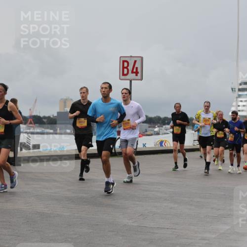 13.09.2026 - Kiel Lauf Andreas Tolksdorf http://msf.ph/oto/10465697 13.09.2026 12:06:40 Kiellinie 4, 33 meine-sportfotos.de