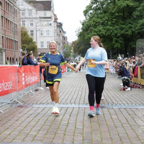 13.09.2026 - Kiel Lauf Yannick Fuchs http://msf.ph/oto/10465701 13.09.2026 09:59:01 Ziel 3458, 3920, 6148, 6956, 7399, 10030, 269, 2103, 3458, 5872, 6249, 7415, 10325, 10326, 10564, 11463, 225, 5489, 6306, 11828, 9087, 12561 meine-sportfotos.de