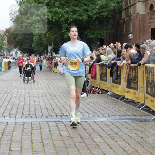 13.09.2026 - Kiel Lauf Yannick Fuchs http://msf.ph/oto/10465803 13.09.2026 09:59:08 Ziel 3920, 5489, 6956, 10030, 269, 2103, 3458, 5872, 6148, 6249, 6956, 7399, 10325, 10326, 10564, 11463, 225, 2967, 6306, 10357, 11828, 2103, 5872, 7415 meine-sportfotos.de