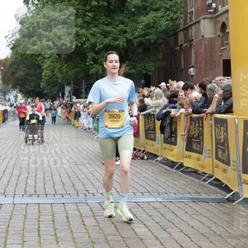 13.09.2026 - Kiel Lauf Yannick Fuchs http://msf.ph/oto/10465814 13.09.2026 09:59:08 Ziel 3920, 5489, 6956, 10030, 269, 2103, 3458, 5872, 6148, 6249, 6956, 7399, 10325, 10326, 10564, 11463, 225, 2967, 6306, 10357, 11828, 2103, 5872, 7415 meine-sportfotos.de