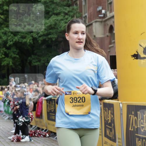 13.09.2026 - Kiel Lauf Yannick Fuchs http://msf.ph/oto/10465821 13.09.2026 09:59:09 Ziel 3920, 5489, 10030, 269, 2103, 3458, 5872, 6148, 6249, 6956, 7399, 10030, 10325, 10326, 10564, 11463, 225, 2967, 6306, 10357, 11828, 2103, 5872, 7415 meine-sportfotos.de