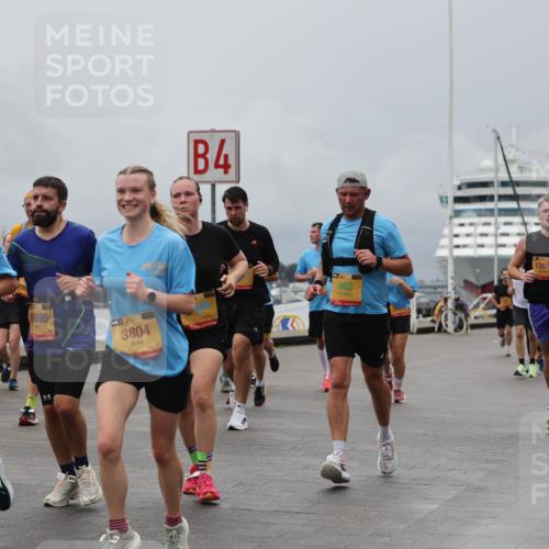 13.09.2026 - Kiel Lauf Andreas Tolksdorf http://msf.ph/oto/10465822 13.09.2026 12:06:46 Kiellinie 4, 862, 38, 749, 10595, 139, 3804, 12036 meine-sportfotos.de