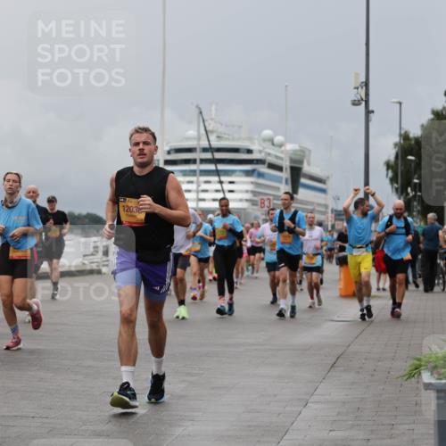 13.09.2026 - Kiel Lauf Andreas Tolksdorf http://msf.ph/oto/10465875 13.09.2026 12:06:48 Kiellinie 4, 1, 39, 12036, 3 meine-sportfotos.de