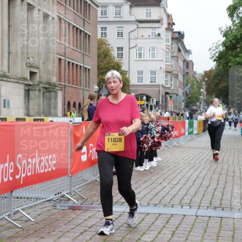 13.09.2026 - Kiel Lauf Yannick Fuchs http://msf.ph/oto/10465893 13.09.2026 09:59:20 Ziel 225, 5489, 6306, 10357, 11828, 269, 3458, 3920, 6148, 6249, 6956, 7399, 10030, 10325, 10326, 10564, 2967, 269, 6249, 10564, 11463 meine-sportfotos.de