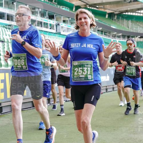 13.09.2026 - 21. swb-Marathon Bremen Michael Burmester http://msf.ph/oto/10465932 13.09.2026 13:13:18 Laufen im Stadion 118, 183, 270, 278, 349, 460, 514, 576, 600, 631, 695, 702, 843, 933, 950, 1005, 1143, 1226, 1286, 1334, 1408, 1426, 1596, 1641, 1991, 2005, 2035, 2079, 2264, 2336, 2375, 2377, 2387, 2398, 2412, 2439, 2457, 2461, 2478, 2505, 2521, 2540, 2612, 2665, 2673, 2684, 2693, 2765, 2773, 2792, 2815, 2816, 2850, 2860, 2884, 2895, 2921, 2963, 2966, 2972, 2975, 3016, 3111, 3143, 3155, 3209, 3253, 3277, 3293, 3304, 3308, 3313, 3378, 3434, 3653, 3661 meine-sportfotos.de