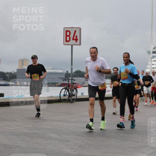 13.09.2026 - Kiel Lauf Andreas Tolksdorf http://msf.ph/oto/10465983 13.09.2026 12:06:52 Kiellinie 38, 10926, 10880, 4, 7047, 8740, 10978, 7342 meine-sportfotos.de