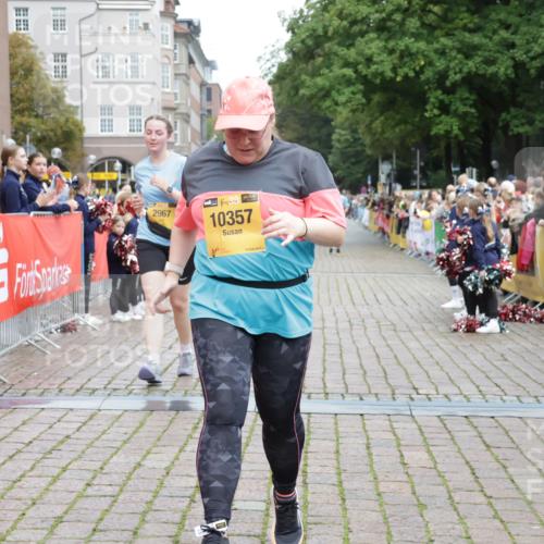 13.09.2026 - Kiel Lauf Yannick Fuchs http://msf.ph/oto/10466004 13.09.2026 09:59:29 Ziel 2967, 6306, 10357, 225, 3920, 5489, 6148, 6956, 7399, 10030, 11828, 7339, 9332, 11456, 3458, 6148, 7399, 10325, 10326, 10564 meine-sportfotos.de