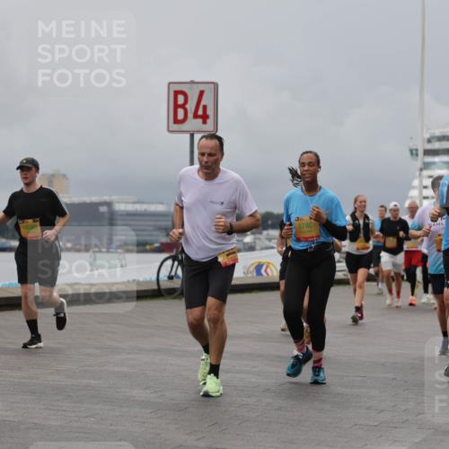 13.09.2026 - Kiel Lauf Andreas Tolksdorf http://msf.ph/oto/10466021 13.09.2026 12:06:52 Kiellinie 10880, 4, 213, 8740, 10978 meine-sportfotos.de