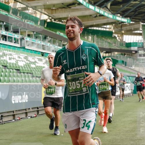 13.09.2026 - 21. swb-Marathon Bremen Michael Burmester http://msf.ph/oto/10466024 13.09.2026 12:56:45 Laufen im Stadion 307, 411, 431, 465, 655, 769, 776, 854, 857, 876, 913, 926, 948, 1010, 1058, 1130, 1254, 1537, 1601, 1645, 1750, 1809, 1900, 1972, 2001, 2040, 2051, 2075, 2122, 2260, 2319, 2324, 2402, 2473, 2493, 2535, 2604, 2634, 2640, 2671, 2761, 2812, 2904, 2948, 3051, 3057, 3078, 3119, 3192, 3202, 3290, 3348, 3411, 3450, 3458, 3508, 3514, 3634, 3690, 3706, 3760, 3813, 3866, 3939, 4101, 4135, 4137, 4171, 4316, 4319, 4413, 4455, 4479, 4733, 5277, 5430, 5530, 6106, 2498, 3085 meine-sportfotos.de