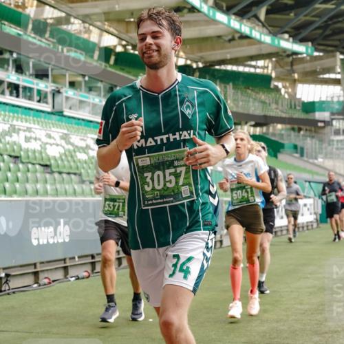 13.09.2026 - 21. swb-Marathon Bremen Michael Burmester http://msf.ph/oto/10466039 13.09.2026 12:56:45 Laufen im Stadion 307, 411, 431, 465, 655, 769, 776, 854, 857, 876, 913, 926, 948, 1010, 1058, 1130, 1254, 1537, 1601, 1645, 1750, 1809, 1900, 1972, 2001, 2040, 2051, 2075, 2122, 2260, 2319, 2324, 2402, 2473, 2493, 2535, 2604, 2634, 2640, 2671, 2761, 2812, 2904, 2948, 3051, 3057, 3078, 3119, 3192, 3202, 3290, 3348, 3411, 3450, 3458, 3508, 3514, 3634, 3690, 3706, 3760, 3813, 3866, 3939, 4101, 4135, 4137, 4171, 4316, 4319, 4413, 4455, 4479, 4733, 5277, 5430, 5530, 6106, 2498, 3085 meine-sportfotos.de