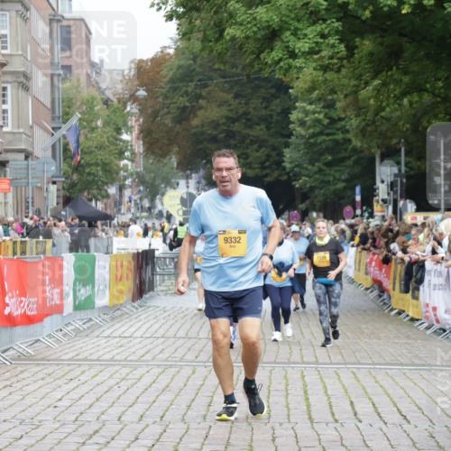 13.09.2026 - Kiel Lauf Yannick Fuchs http://msf.ph/oto/10466049 13.09.2026 09:59:39 Ziel 9332, 225, 2967, 3920, 5489, 6306, 10357, 11828, 2252, 7339, 7512, 11456, 3920, 6148, 6956, 10030 meine-sportfotos.de