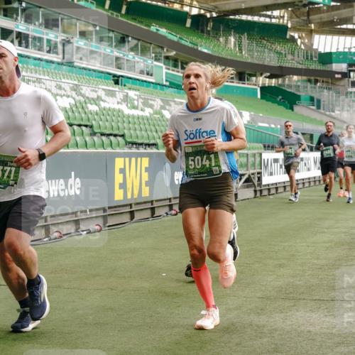 13.09.2026 - 21. swb-Marathon Bremen Michael Burmester http://msf.ph/oto/10466095 13.09.2026 12:56:46 Laufen im Stadion 307, 411, 431, 465, 655, 769, 776, 854, 857, 876, 913, 926, 948, 1010, 1058, 1130, 1254, 1537, 1601, 1645, 1750, 1809, 1900, 1972, 2001, 2040, 2051, 2075, 2122, 2260, 2319, 2324, 2402, 2473, 2493, 2535, 2604, 2634, 2640, 2671, 2761, 2812, 2904, 2948, 3051, 3057, 3078, 3119, 3192, 3202, 3290, 3348, 3411, 3450, 3458, 3508, 3514, 3634, 3690, 3760, 3813, 3866, 3939, 4101, 4135, 4137, 4171, 4316, 4319, 4413, 4455, 4479, 4733, 5277, 5430, 5530, 6106, 2498, 3085 meine-sportfotos.de