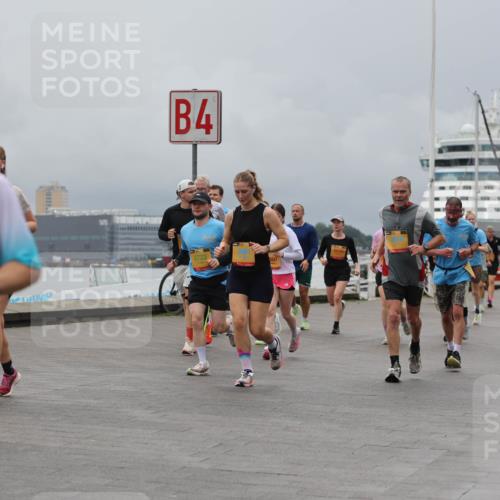 13.09.2026 - Kiel Lauf Andreas Tolksdorf http://msf.ph/oto/10466107 13.09.2026 12:06:57 Kiellinie 7342, 4, 2723, 860, 3 meine-sportfotos.de