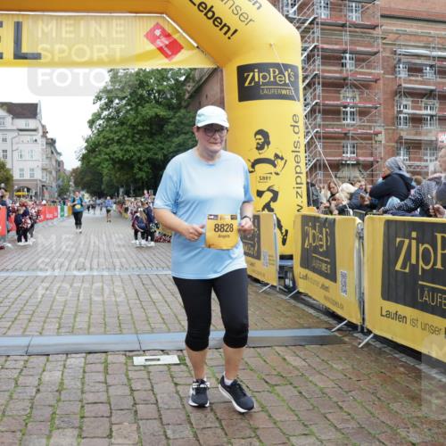 13.09.2026 - Kiel Lauf Yannick Fuchs http://msf.ph/oto/10466156 13.09.2026 10:00:05 Ziel 8828, 10473, 2252, 7339, 7512, 9332, 11456, 2087, 3531, 2967, 10357 meine-sportfotos.de