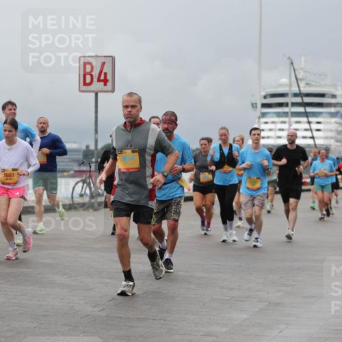 13.09.2026 - Kiel Lauf Andreas Tolksdorf http://msf.ph/oto/10466199 13.09.2026 12:07:00 Kiellinie 4, 39, 3, 3601, 3619, 8860 meine-sportfotos.de