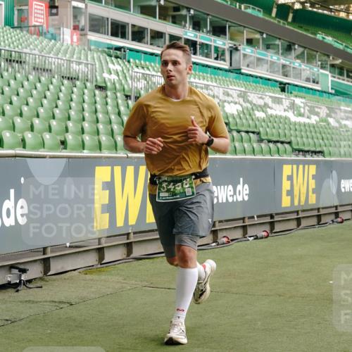 13.09.2026 - 21. swb-Marathon Bremen Michael Burmester http://msf.ph/oto/10466211 13.09.2026 12:56:48 Laufen im Stadion 307, 411, 431, 465, 655, 769, 776, 854, 857, 876, 913, 926, 948, 1010, 1058, 1130, 1254, 1537, 1601, 1645, 1750, 1809, 1900, 1972, 2001, 2040, 2051, 2075, 2122, 2260, 2319, 2324, 2402, 2473, 2493, 2535, 2604, 2634, 2640, 2671, 2761, 2812, 2904, 2948, 3051, 3057, 3078, 3119, 3192, 3202, 3290, 3348, 3411, 3450, 3458, 3508, 3514, 3634, 3685, 3690, 3760, 3813, 3866, 3939, 4101, 4135, 4137, 4171, 4316, 4319, 4413, 4455, 4479, 4733, 5277, 5430, 5530, 6106, 2498, 3085 meine-sportfotos.de