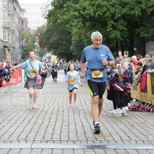 13.09.2026 - Kiel Lauf Yannick Fuchs http://msf.ph/oto/10466224 13.09.2026 10:00:21 Ziel 2087, 3531, 2252, 7339, 7512, 8828, 10473, 11456, 1396, 1566, 6137, 10169, 7339, 9332, 11456 meine-sportfotos.de
