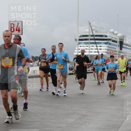 13.09.2026 - Kiel Lauf Andreas Tolksdorf http://msf.ph/oto/10466235 13.09.2026 12:07:00 Kiellinie 7405, 4, 5701, 3 meine-sportfotos.de