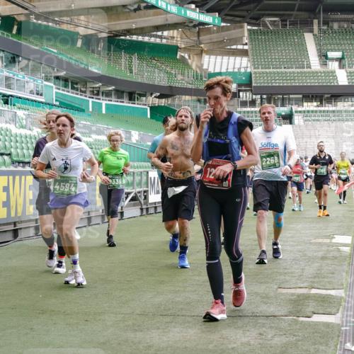 13.09.2026 - 21. swb-Marathon Bremen Michael Burmester http://msf.ph/oto/10466268 13.09.2026 13:13:23 Laufen im Stadion 118, 183, 270, 278, 349, 460, 514, 576, 600, 631, 695, 702, 933, 950, 1005, 1143, 1226, 1286, 1334, 1392, 1408, 1426, 1573, 1596, 1641, 1991, 2005, 2024, 2035, 2079, 2233, 2264, 2336, 2377, 2387, 2398, 2412, 2439, 2457, 2461, 2478, 2505, 2521, 2540, 2564, 2612, 2665, 2684, 2693, 2765, 2773, 2792, 2815, 2816, 2860, 2884, 2895, 2921, 2963, 2966, 2972, 2975, 3016, 3111, 3143, 3155, 3209, 3253, 3277, 3293, 3304, 3308, 3313, 3378, 3405, 3434, 3653, 3661 meine-sportfotos.de