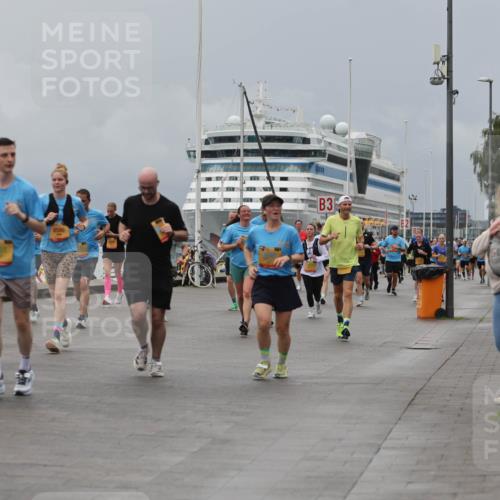 13.09.2026 - Kiel Lauf Andreas Tolksdorf http://msf.ph/oto/10466277 13.09.2026 12:07:02 Kiellinie 4, 5701, 8586, 3 meine-sportfotos.de