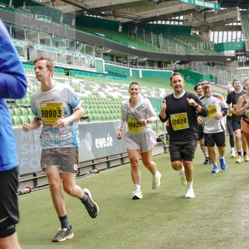 13.09.2026 - 21. swb-Marathon Bremen Michael Burmester http://msf.ph/oto/10466334 13.09.2026 10:35:38 Laufen im Stadion 10093, 10144, 10147, 10152, 10157, 10160, 10173, 10175, 10181, 10182, 10185, 10187, 10195, 10245, 10251, 10263, 10272, 10275, 10278, 10291, 10306, 10309, 10338, 10356, 10357, 10367, 10368, 10369, 10377, 10382, 10403, 10409, 10420, 10427, 10439, 10460, 10473, 10477, 10481, 10485, 10492, 10528, 10559, 10560, 10569, 10607, 10617, 10636, 10639, 10669, 10671, 10672, 10677, 10700, 10715, 10828, 10914, 10928, 11126, 11162, 11343, 11803, 11965, 10146, 10222 meine-sportfotos.de