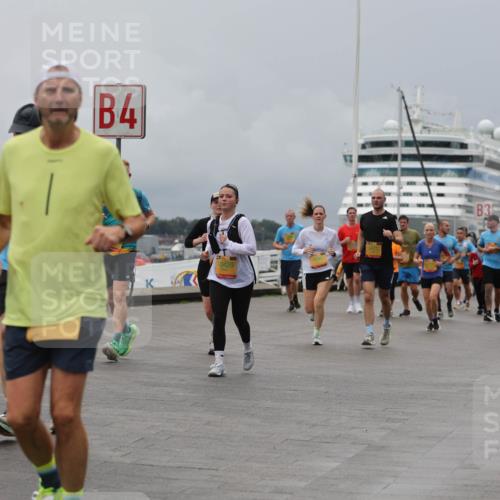 13.09.2026 - Kiel Lauf Andreas Tolksdorf http://msf.ph/oto/10466396 13.09.2026 12:07:09 Kiellinie 10973, 4, 10429, 3 meine-sportfotos.de