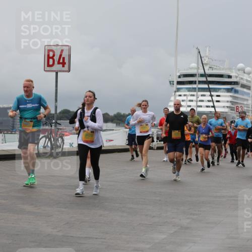 13.09.2026 - Kiel Lauf Andreas Tolksdorf http://msf.ph/oto/10466403 13.09.2026 12:07:10 Kiellinie 4, 3472, 0429, 3 meine-sportfotos.de
