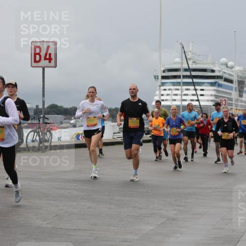 13.09.2026 - Kiel Lauf Andreas Tolksdorf http://msf.ph/oto/10466459 13.09.2026 12:07:11 Kiellinie 4, 10429, 4593, 3472, 6117, 83 meine-sportfotos.de