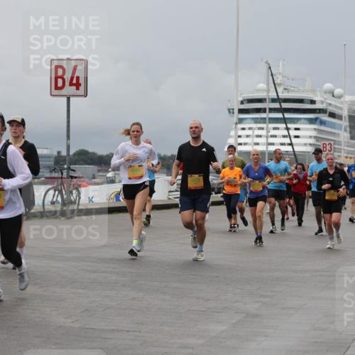 13.09.2026 - Kiel Lauf Andreas Tolksdorf http://msf.ph/oto/10466462 13.09.2026 12:07:11 Kiellinie 10429, 4, 4593, 3472, 6117, 3 meine-sportfotos.de