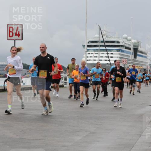 13.09.2026 - Kiel Lauf Andreas Tolksdorf http://msf.ph/oto/10466476 13.09.2026 12:07:13 Kiellinie 4, 3472, 4716, 3128, 3 meine-sportfotos.de