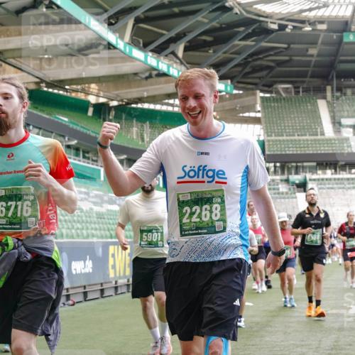 13.09.2026 - 21. swb-Marathon Bremen Michael Burmester http://msf.ph/oto/10466525 13.09.2026 13:13:27 Laufen im Stadion 118, 183, 270, 278, 349, 460, 514, 576, 600, 631, 695, 702, 933, 950, 1005, 1143, 1226, 1286, 1334, 1392, 1408, 1426, 1573, 1596, 1641, 1991, 2005, 2024, 2035, 2079, 2233, 2264, 2336, 2377, 2387, 2398, 2412, 2439, 2457, 2461, 2478, 2505, 2521, 2540, 2564, 2612, 2665, 2684, 2693, 2765, 2773, 2792, 2815, 2816, 2860, 2884, 2895, 2921, 2963, 2966, 2972, 2975, 3016, 3111, 3143, 3155, 3209, 3253, 3277, 3293, 3304, 3308, 3313, 3378, 3405, 3428, 3434, 3653, 3661 meine-sportfotos.de