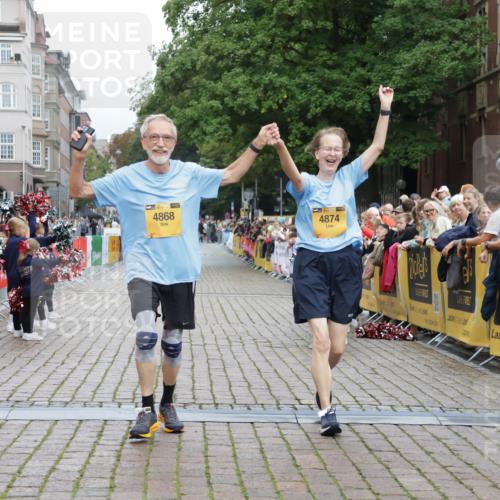13.09.2026 - Kiel Lauf Yannick Fuchs http://msf.ph/oto/10466566 13.09.2026 10:00:54 Ziel 4868, 4874, 1396, 1566, 2087, 3531, 6137, 6430, 10169, 293, 5497, 2087, 3531 meine-sportfotos.de