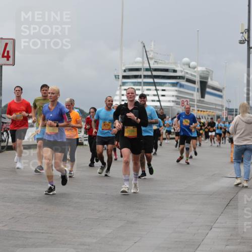 13.09.2026 - Kiel Lauf Andreas Tolksdorf http://msf.ph/oto/10466567 13.09.2026 12:07:15 Kiellinie 4, 4716, 3128, 3 meine-sportfotos.de