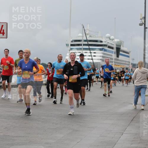 13.09.2026 - Kiel Lauf Andreas Tolksdorf http://msf.ph/oto/10466579 13.09.2026 12:07:15 Kiellinie 3569, 4, 6117 meine-sportfotos.de