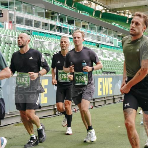 13.09.2026 - 21. swb-Marathon Bremen Michael Burmester http://msf.ph/oto/10466588 13.09.2026 12:56:56 Laufen im Stadion 307, 334, 411, 431, 465, 655, 769, 776, 854, 857, 876, 909, 913, 926, 948, 1010, 1058, 1130, 1254, 1535, 1537, 1601, 1645, 1750, 1809, 1881, 1900, 1972, 2001, 2040, 2051, 2075, 2122, 2260, 2324, 2371, 2402, 2423, 2473, 2493, 2535, 2604, 2634, 2640, 2671, 2761, 2812, 2903, 2904, 2948, 3051, 3057, 3078, 3119, 3192, 3202, 3290, 3348, 3411, 3450, 3458, 3508, 3514, 3634, 3685, 3690, 3760, 3813, 3866, 3939, 4101, 4135, 4171, 4316, 4319, 4413, 4455, 4479, 4733, 5277, 5430, 5530 meine-sportfotos.de