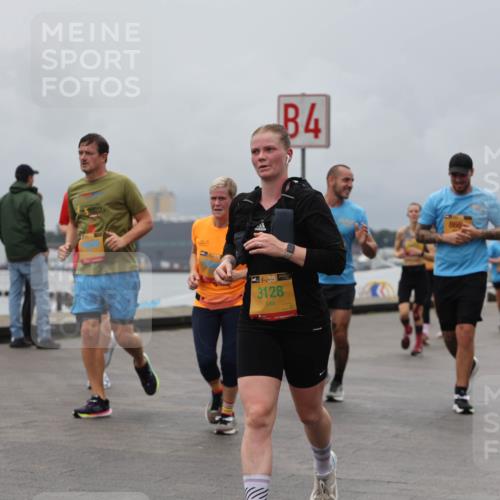 13.09.2026 - Kiel Lauf Andreas Tolksdorf http://msf.ph/oto/10466646 13.09.2026 12:07:18 Kiellinie 3569, 38, 3128, 4, 866 meine-sportfotos.de