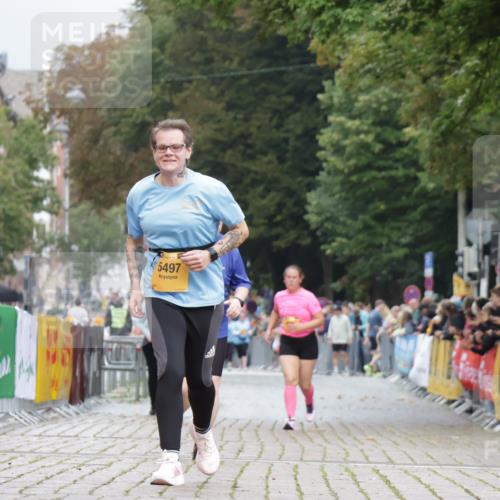13.09.2026 - Kiel Lauf Yannick Fuchs http://msf.ph/oto/10466650 13.09.2026 10:01:02 Ziel 5497, 1396, 1566, 4868, 4874, 6137, 6430, 10169, 293, 6719, 8730, 3531 meine-sportfotos.de