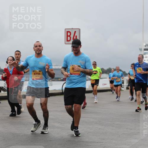 13.09.2026 - Kiel Lauf Andreas Tolksdorf http://msf.ph/oto/10466691 13.09.2026 12:07:19 Kiellinie 38, 86, 4716, 3 meine-sportfotos.de