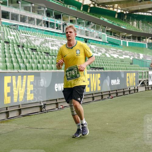 13.09.2026 - 21. swb-Marathon Bremen Michael Burmester http://msf.ph/oto/10466705 13.09.2026 12:57:00 Laufen im Stadion 307, 334, 411, 431, 465, 655, 769, 776, 854, 857, 876, 909, 926, 948, 1010, 1058, 1130, 1254, 1535, 1537, 1601, 1645, 1750, 1752, 1809, 1881, 1900, 1972, 2001, 2040, 2051, 2075, 2122, 2260, 2324, 2371, 2402, 2423, 2473, 2493, 2535, 2604, 2634, 2640, 2671, 2761, 2812, 2903, 2904, 2948, 3051, 3078, 3119, 3182, 3192, 3202, 3290, 3348, 3411, 3450, 3458, 3508, 3514, 3634, 3685, 3690, 3760, 3813, 3866, 3939, 4101, 4135, 4171, 4316, 4319, 4413, 4455, 4479, 4733, 5277, 5430, 5530 meine-sportfotos.de