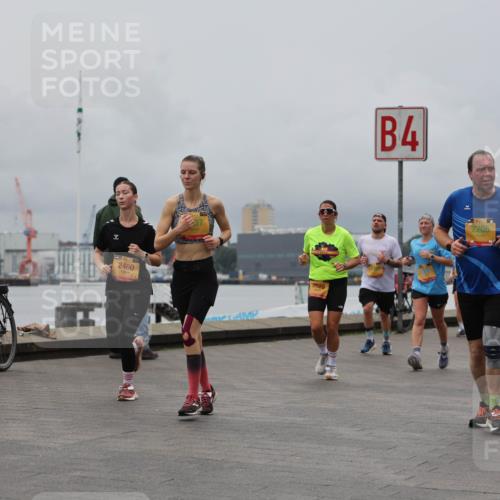 13.09.2026 - Kiel Lauf Andreas Tolksdorf http://msf.ph/oto/10466718 13.09.2026 12:07:22 Kiellinie 2460, 2529, 4, 2266, 3787 meine-sportfotos.de