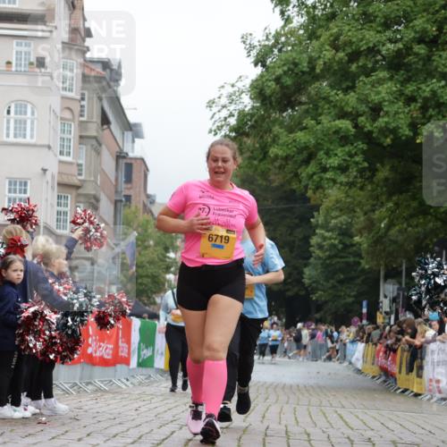 13.09.2026 - Kiel Lauf Yannick Fuchs http://msf.ph/oto/10466725 13.09.2026 10:01:16 Ziel 293, 6719, 8730, 1396, 4868, 4874, 5497, 6430, 2574, 1396, 1566, 6137, 6430, 10169 meine-sportfotos.de