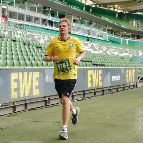 13.09.2026 - 21. swb-Marathon Bremen Michael Burmester http://msf.ph/oto/10466728 13.09.2026 12:57:00 Laufen im Stadion 307, 334, 411, 431, 465, 655, 769, 776, 854, 857, 876, 909, 926, 948, 1010, 1058, 1130, 1254, 1535, 1537, 1601, 1645, 1750, 1752, 1809, 1881, 1900, 1972, 2001, 2040, 2051, 2075, 2122, 2260, 2324, 2371, 2402, 2423, 2473, 2493, 2535, 2604, 2634, 2640, 2671, 2761, 2812, 2903, 2904, 2948, 3051, 3078, 3119, 3182, 3192, 3202, 3290, 3348, 3411, 3450, 3458, 3508, 3514, 3634, 3685, 3690, 3760, 3813, 3866, 3939, 4101, 4135, 4171, 4316, 4319, 4413, 4455, 4479, 4733, 5277, 5430, 5530 meine-sportfotos.de