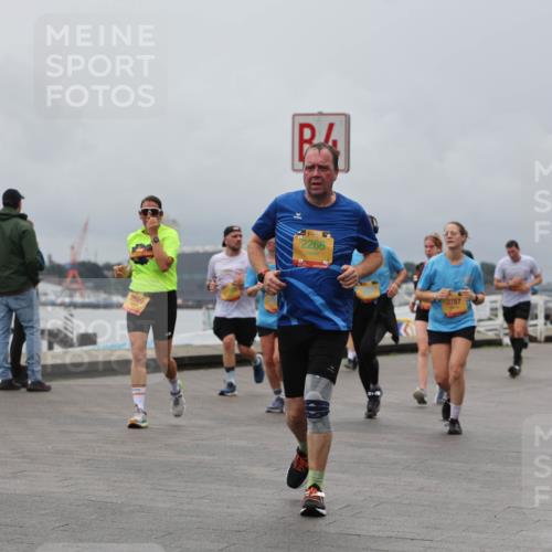 13.09.2026 - Kiel Lauf Andreas Tolksdorf http://msf.ph/oto/10466744 13.09.2026 12:07:23 Kiellinie 9837, 2529, 38, 2266, 3787 meine-sportfotos.de