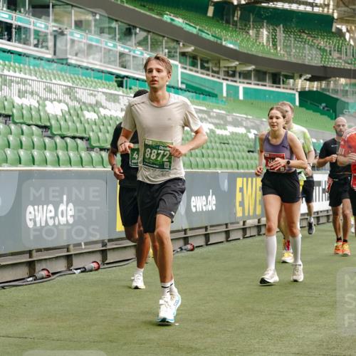 13.09.2026 - 21. swb-Marathon Bremen Michael Burmester http://msf.ph/oto/10466779 13.09.2026 12:57:02 Laufen im Stadion 307, 334, 411, 431, 465, 655, 769, 776, 854, 857, 876, 909, 926, 948, 1010, 1130, 1254, 1535, 1537, 1601, 1750, 1752, 1809, 1881, 1900, 1972, 2001, 2040, 2051, 2075, 2122, 2260, 2324, 2371, 2402, 2423, 2473, 2493, 2535, 2604, 2634, 2640, 2671, 2761, 2812, 2903, 2904, 2948, 3051, 3078, 3119, 3182, 3202, 3290, 3348, 3411, 3450, 3458, 3508, 3514, 3634, 3685, 3690, 3760, 3813, 3866, 3939, 4101, 4135, 4171, 4316, 4319, 4413, 4455, 4479, 4733, 5277, 5430, 5530 meine-sportfotos.de
